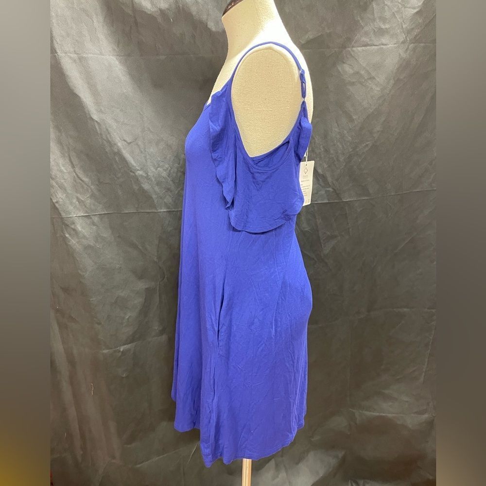 Off the shoulder dress - Picture 3 of 10